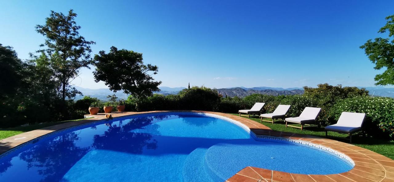 Roca Verde, Boutique Bed & Breakfast (Adults Only) อาเลาริน เดลา ตอร์เร ภายนอก รูปภาพ