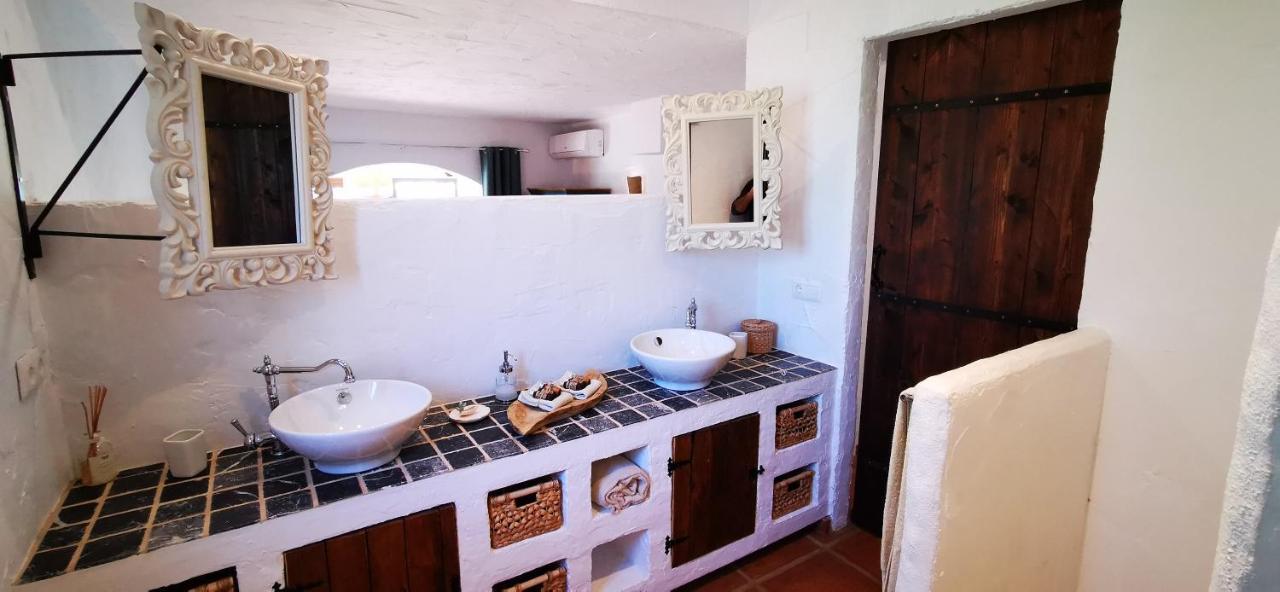 Roca Verde, Boutique Bed & Breakfast (Adults Only) อาเลาริน เดลา ตอร์เร ภายนอก รูปภาพ